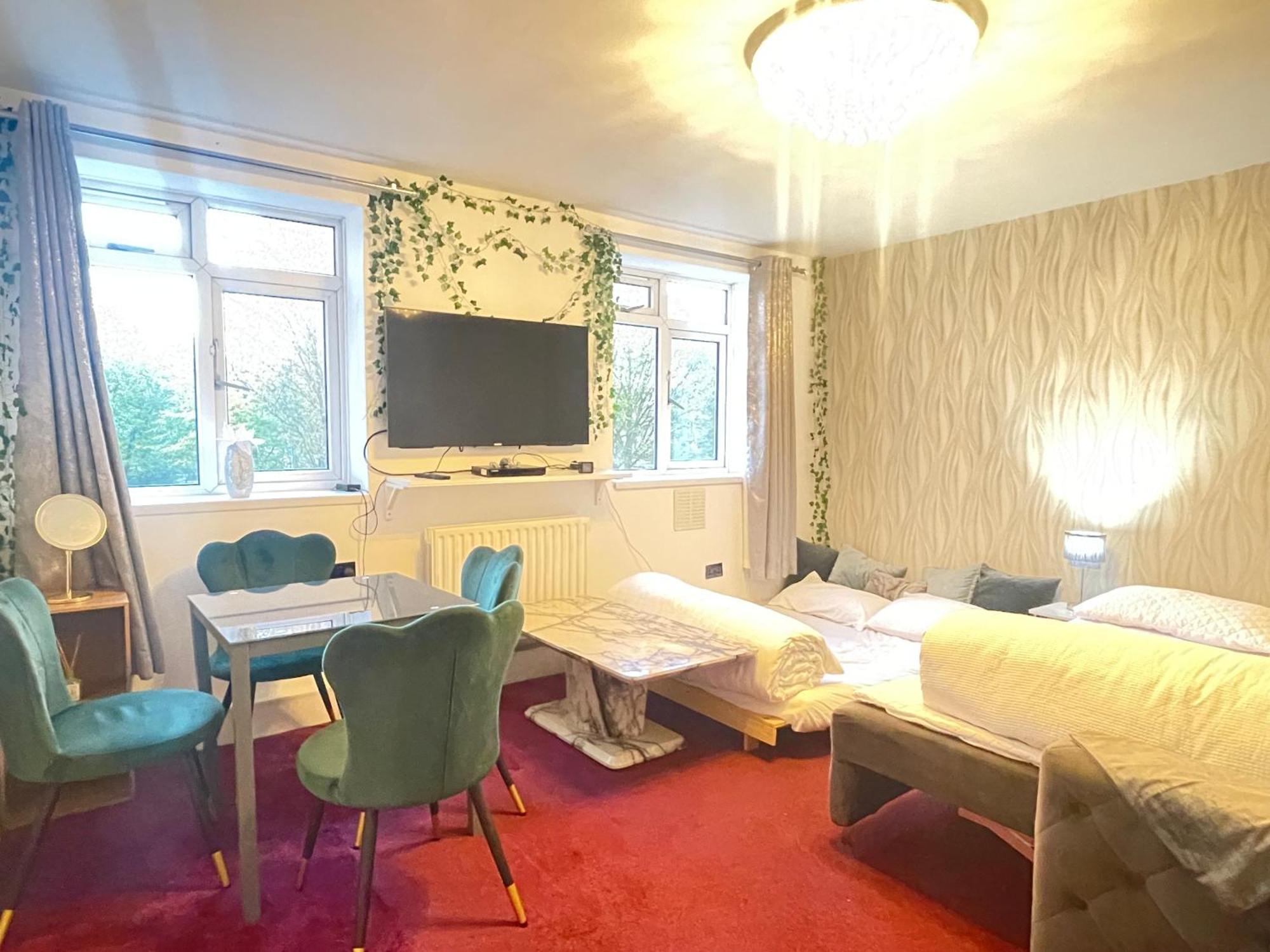 Room With Kitchen In Central ลอนดอน ภายนอก รูปภาพ